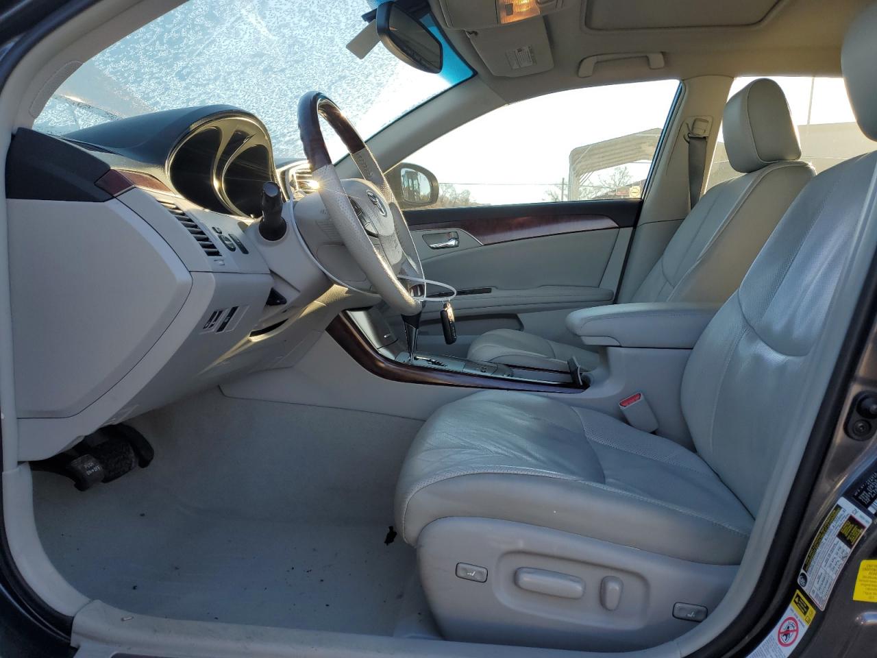 2012 Toyota Avalon - Image 7