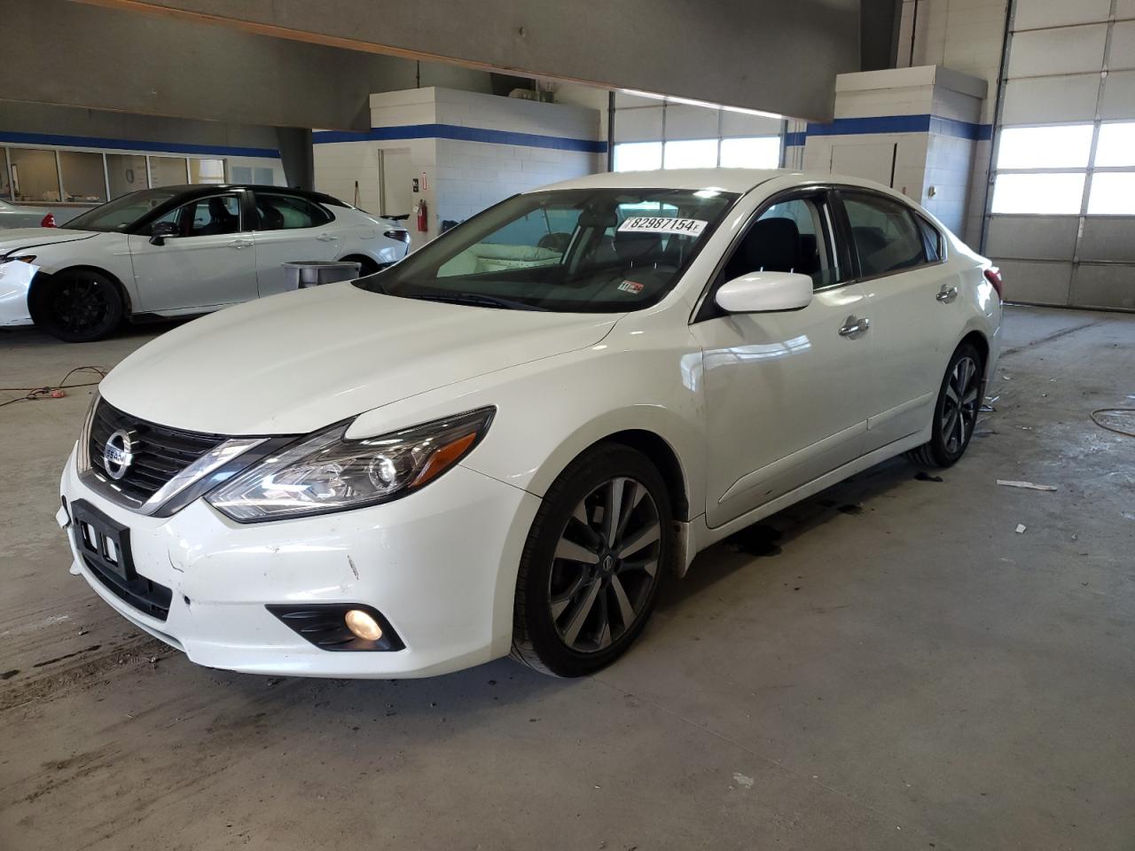 2016 Nissan Altima - Image 1