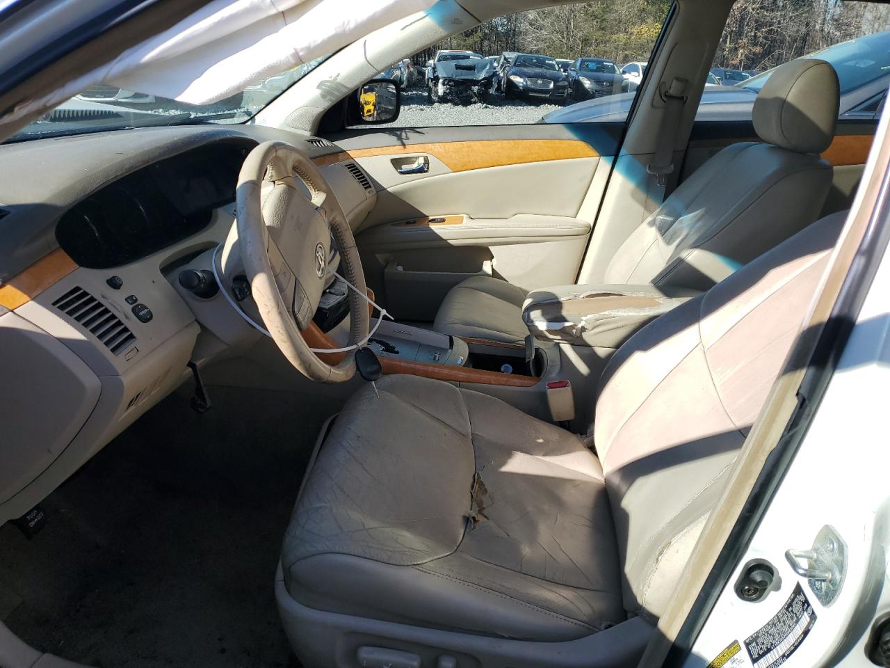 2006 Toyota Avalon - Image 7