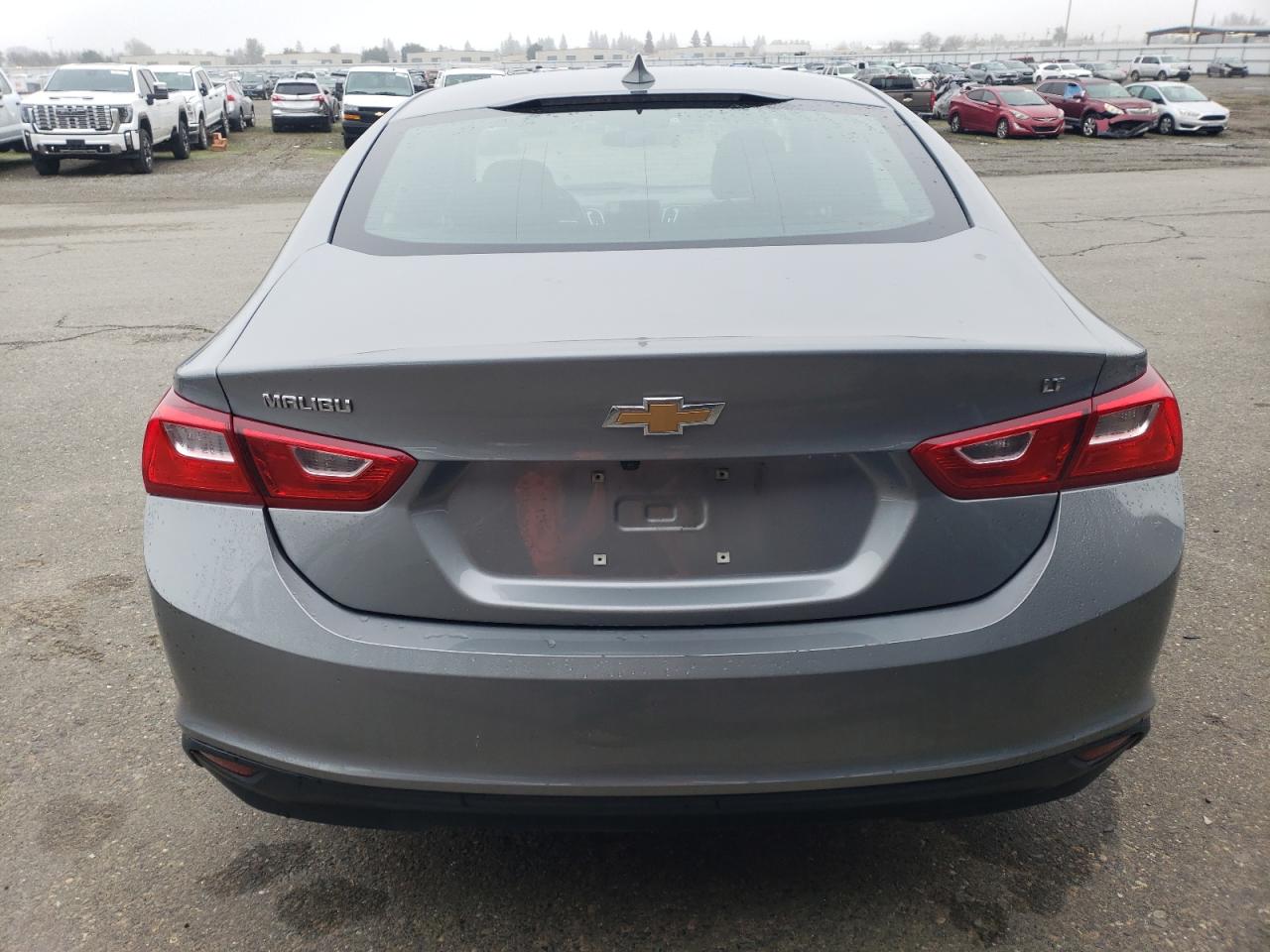 2023 Chevrolet Malibu - Image 6