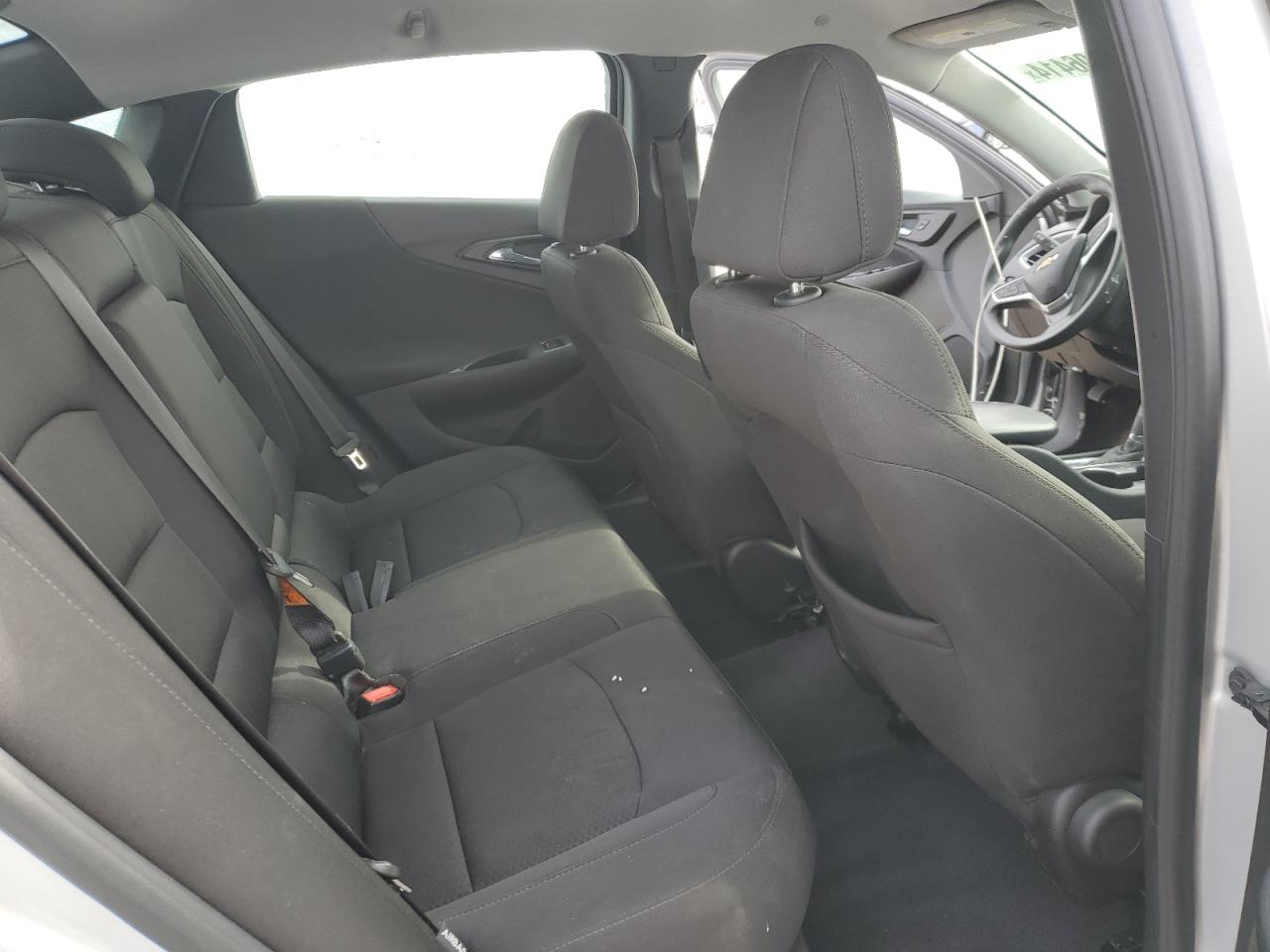 2018 Chevrolet Malibu - Image 10