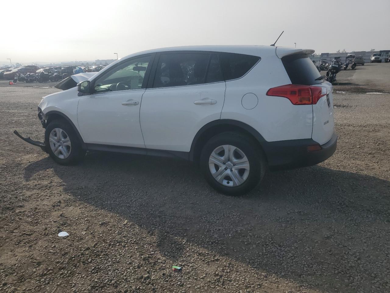 VIN JTMZFREV0FJ044128 2015 TOYOTA RAV4 no.2