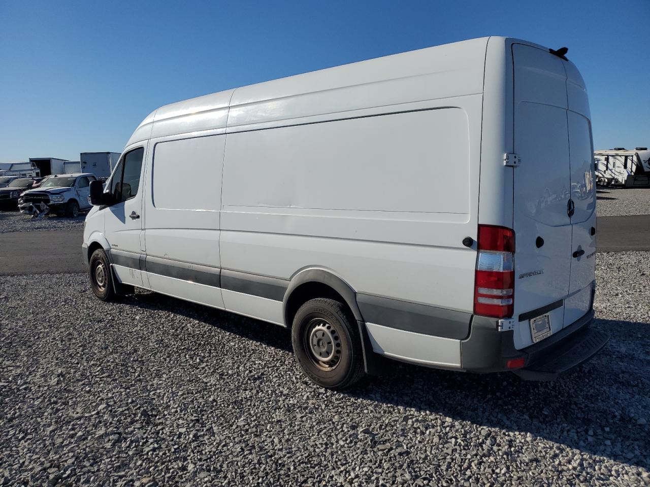 VIN WD3PE8CC4F5984926 2015 MERCEDES-BENZ SPRINTER no.2