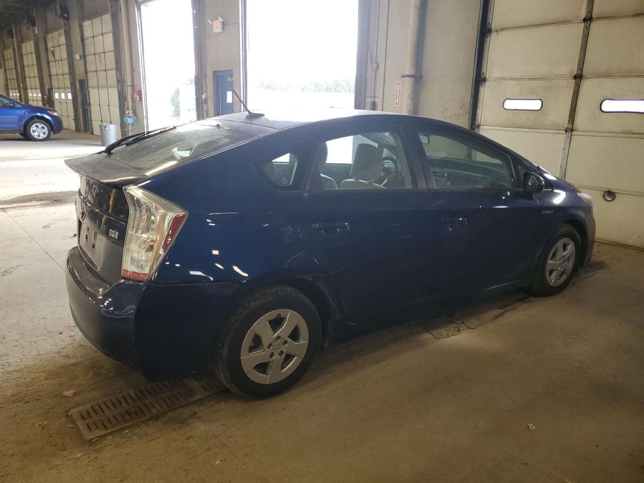 2010 Toyota Prius - Image 3