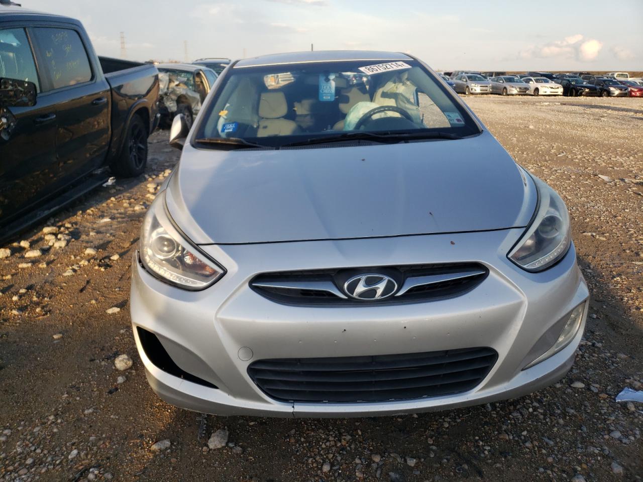 2014 Hyundai Accent - Image 5