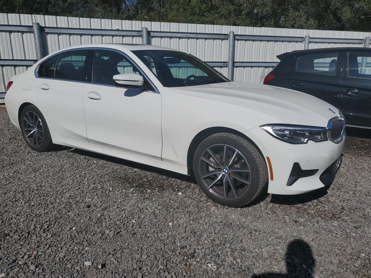 VIN 3MW5R1J56K8B01545 2019 BMW 3 SERIES no.4