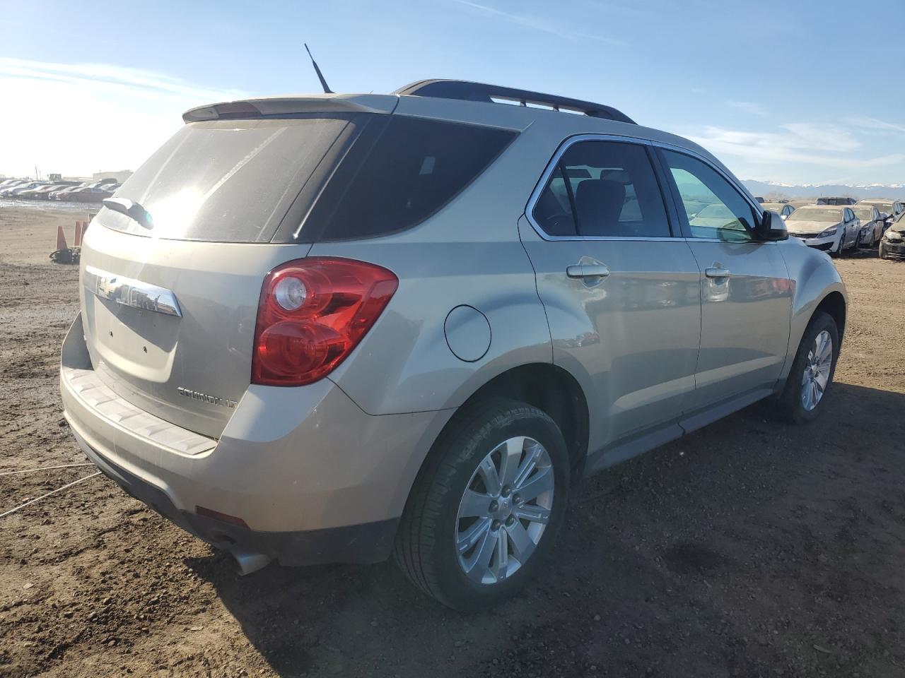 2010 Chevrolet Equinox - Image 3