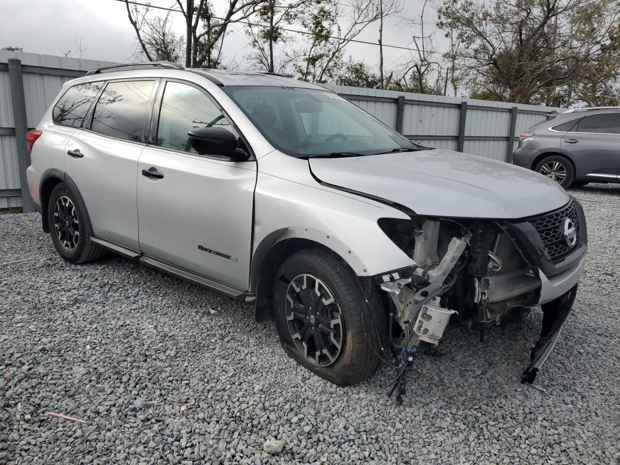 VIN 5N1DR2MN4KC613406 2019 NISSAN PATHFINDER no.4