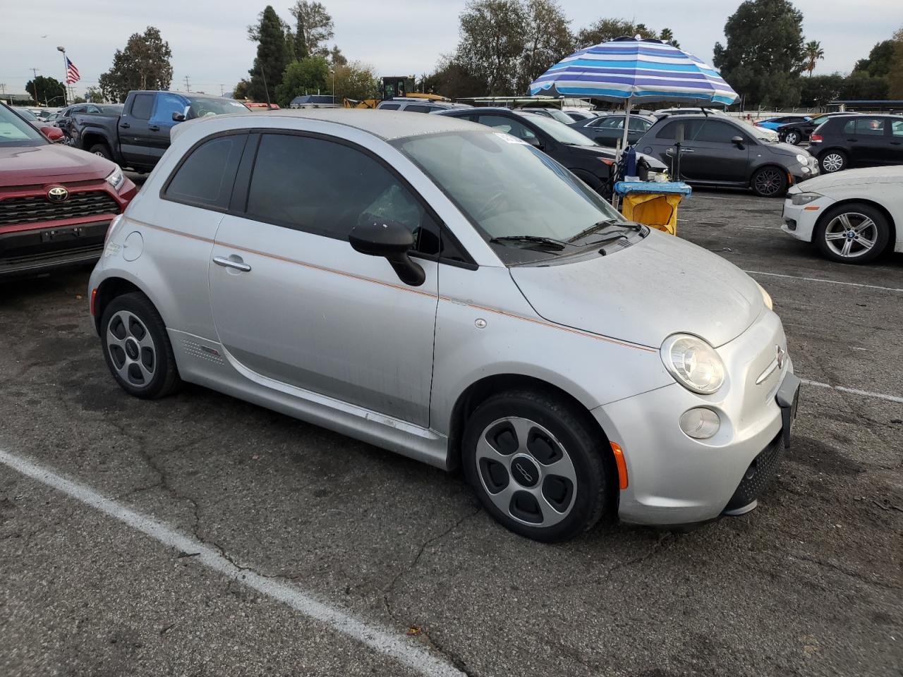 VIN 3C3CFFGE7DT753392 2013 FIAT 500 no.4