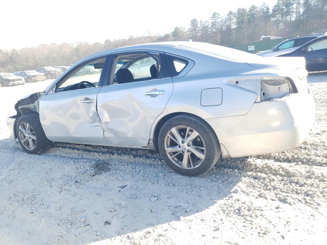 2013 Nissan Altima - Image 2