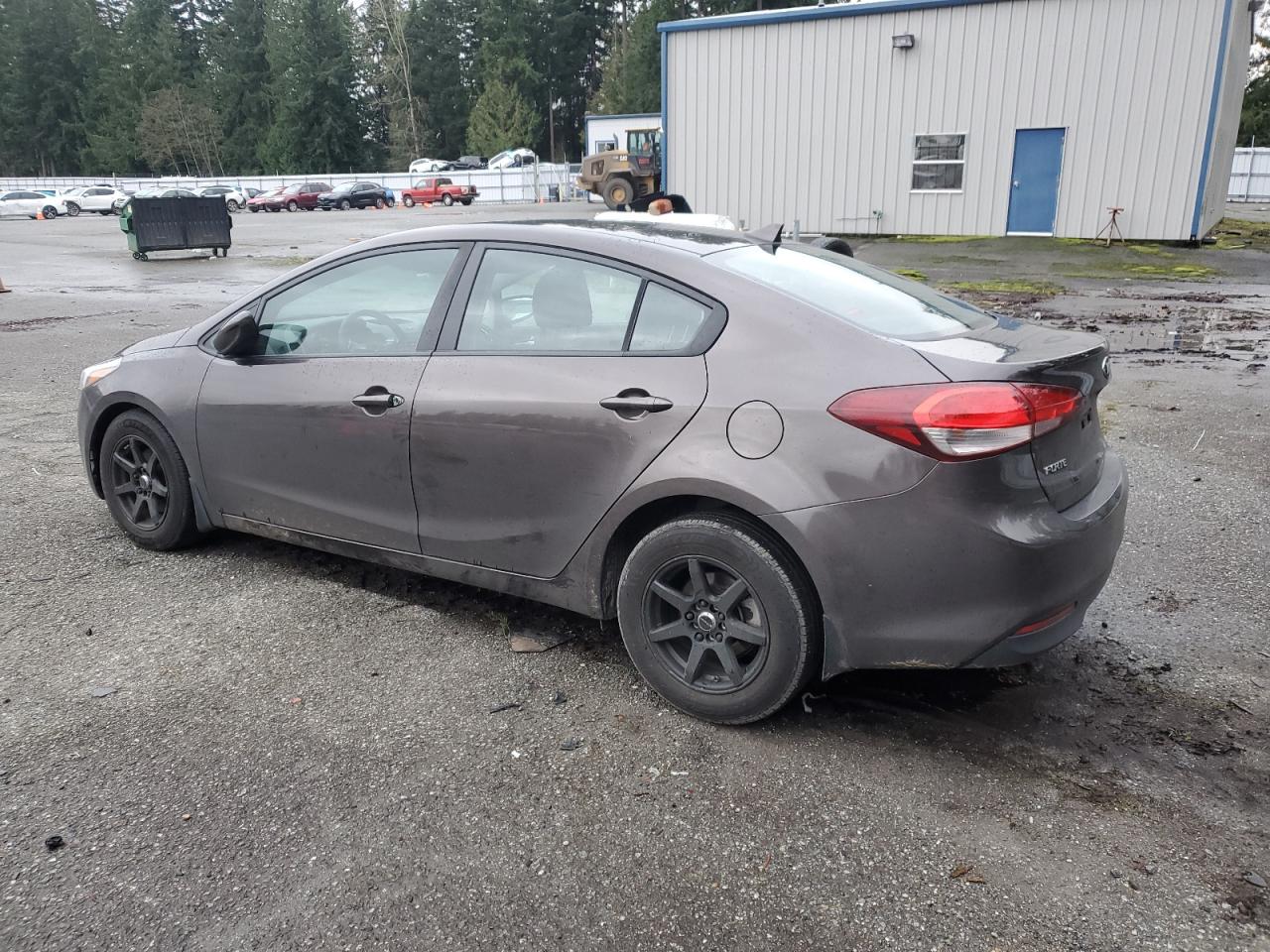 VIN 3KPFK4A71JE168519 2018 KIA FORTE no.2