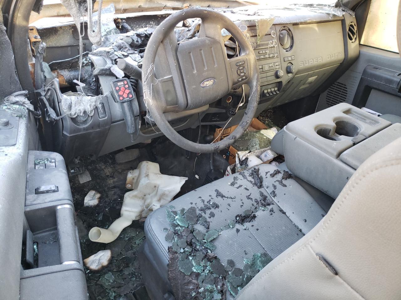 2015 Ford F250 - Image 8
