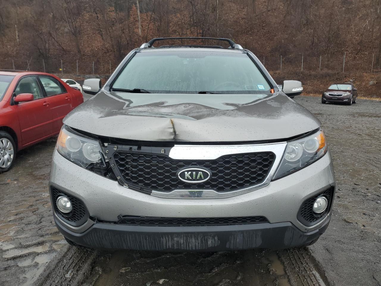 VIN 5XYKUDA29DG376443 2013 KIA SORENTO no.5