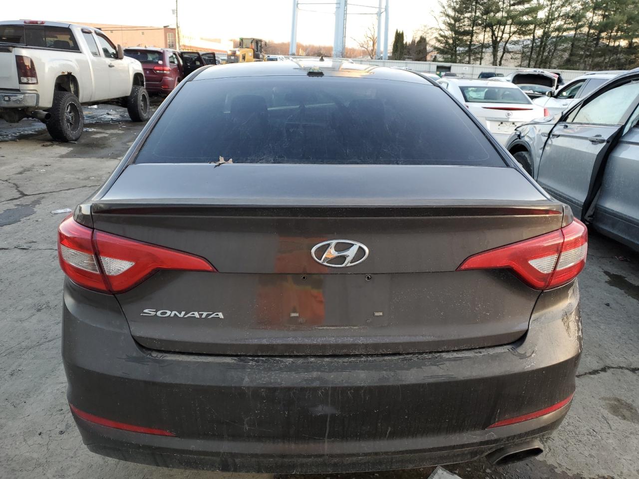2017 Hyundai Sonata - Image 6