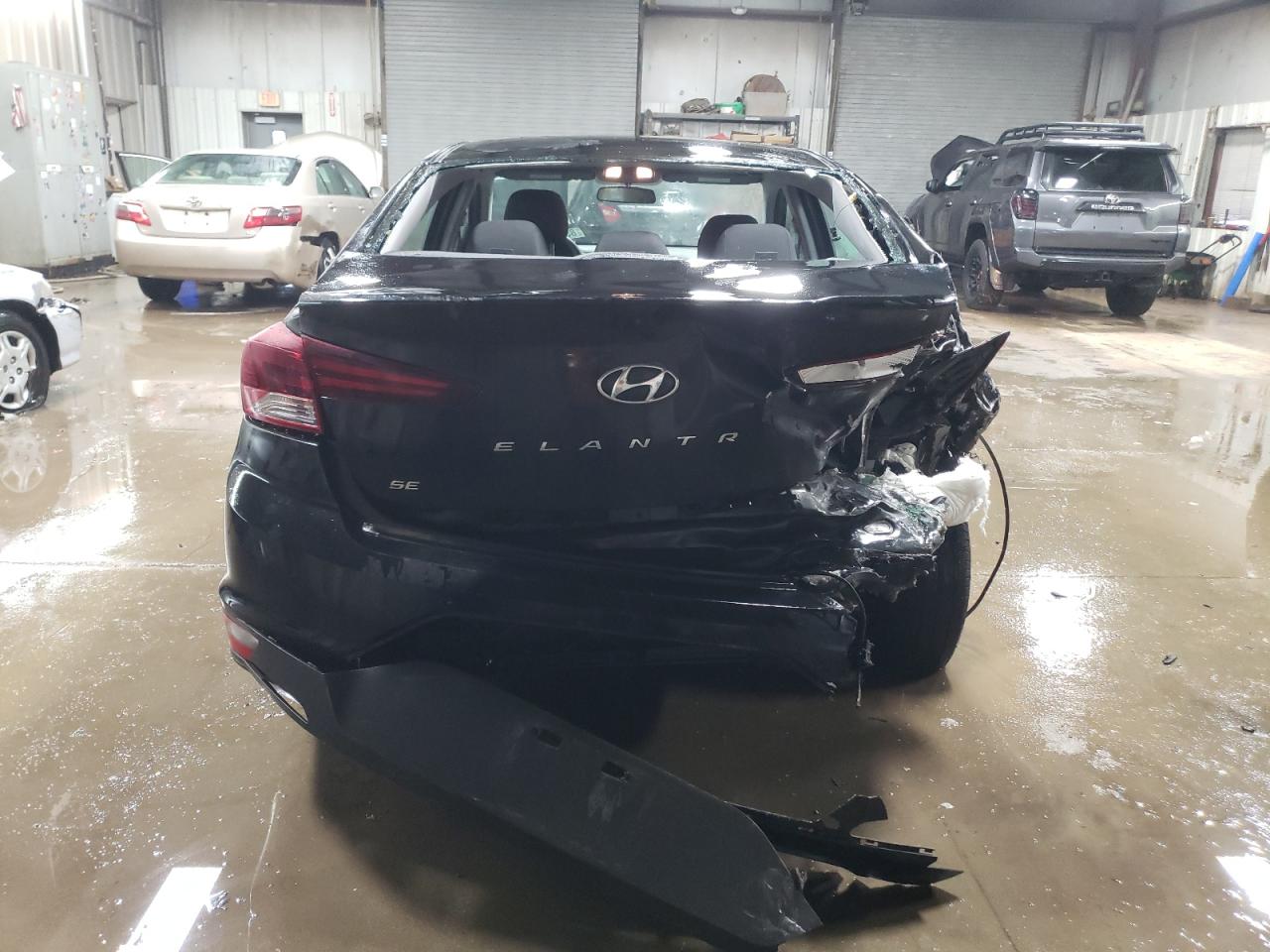2019 Hyundai Elantra - Image 6