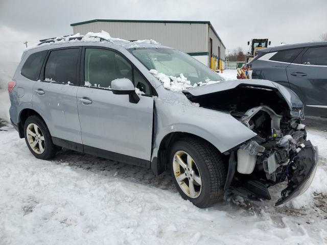  SUBARU FORESTER 2017 Серебристый