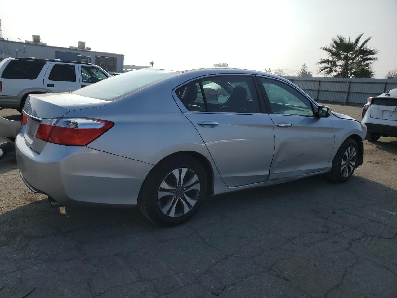 VIN 1HGCR2F36DA043355 2013 HONDA ACCORD no.3