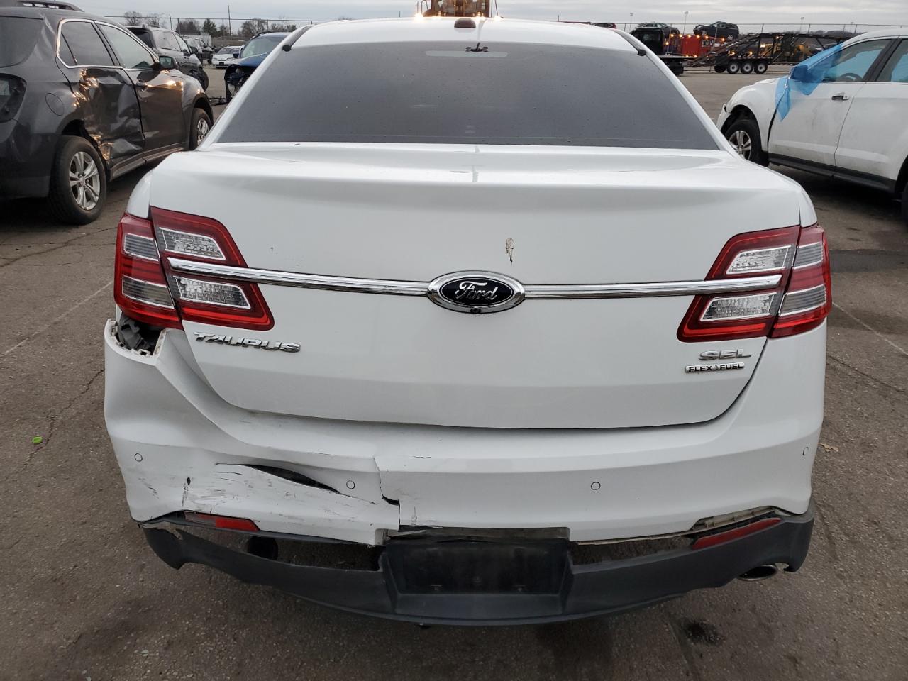 2015 Ford Taurus Sel VIN: 1FAHP2E84FG165421 Lot: 86134544