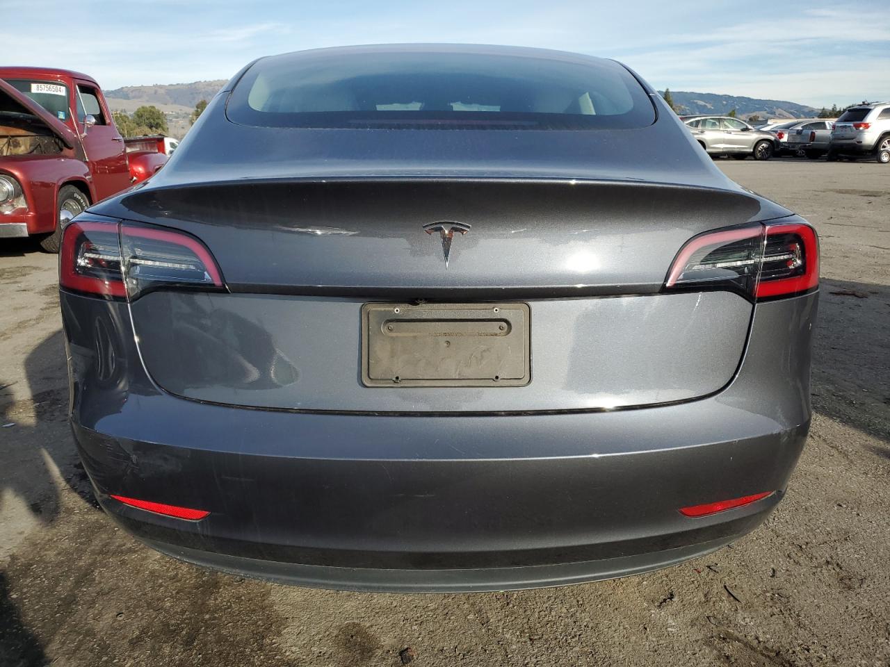 2023 Tesla Model 3 VIN: 5YJ3E1EAXPF550775 Lot: 84088024