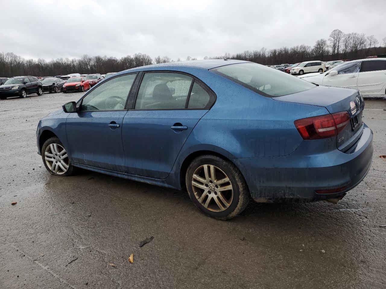 VIN 3VW2B7AJ2JM262438 2018 VOLKSWAGEN JETTA no.2