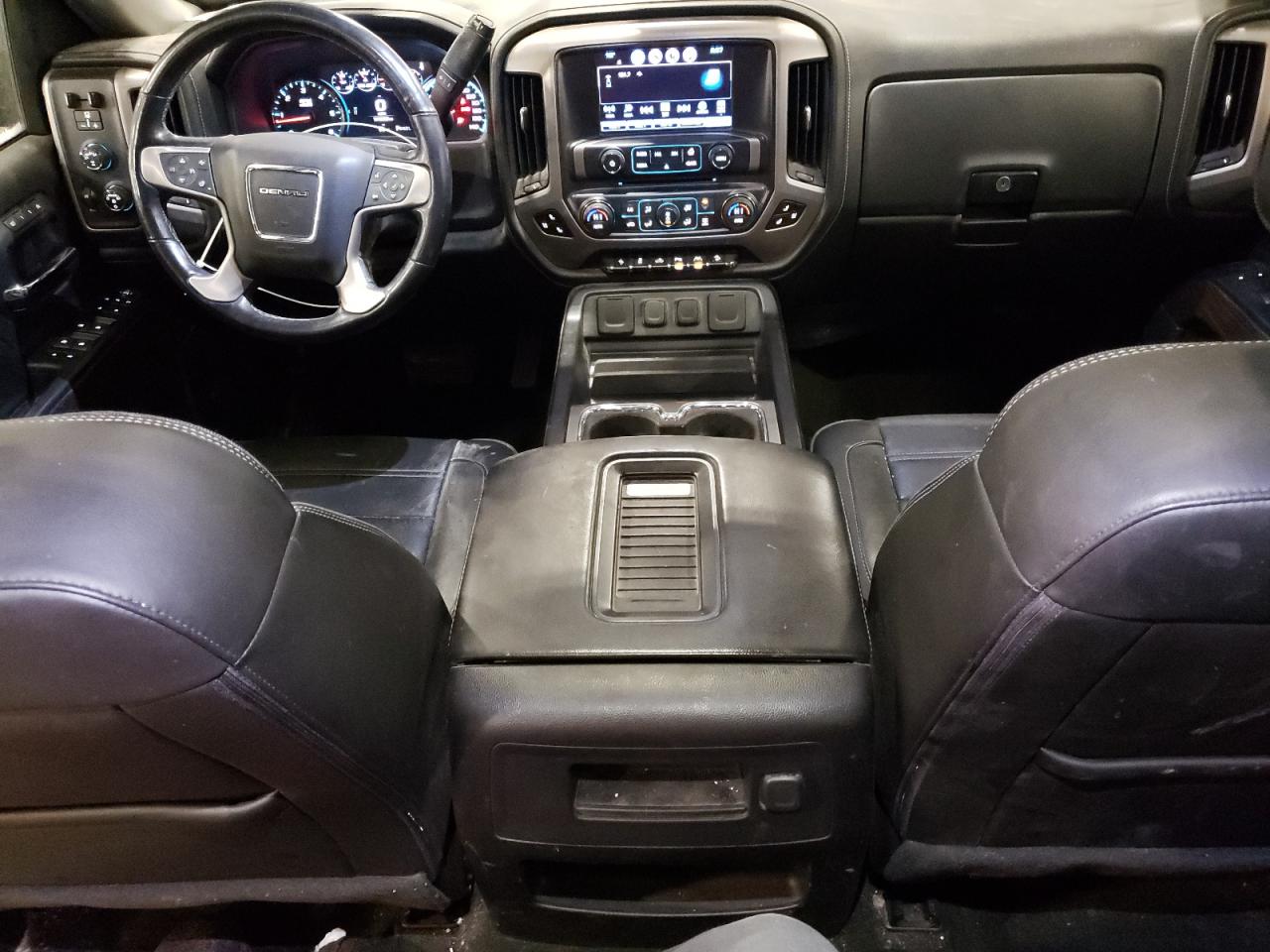 2017 GMC Sierra - Image 8