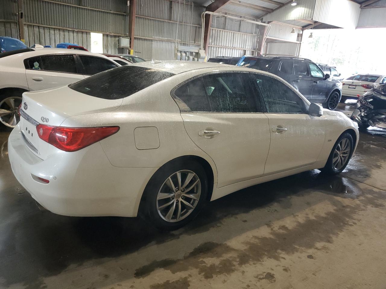 VIN JN1EV7AP4GM301372 2016 INFINITI Q50 no.3