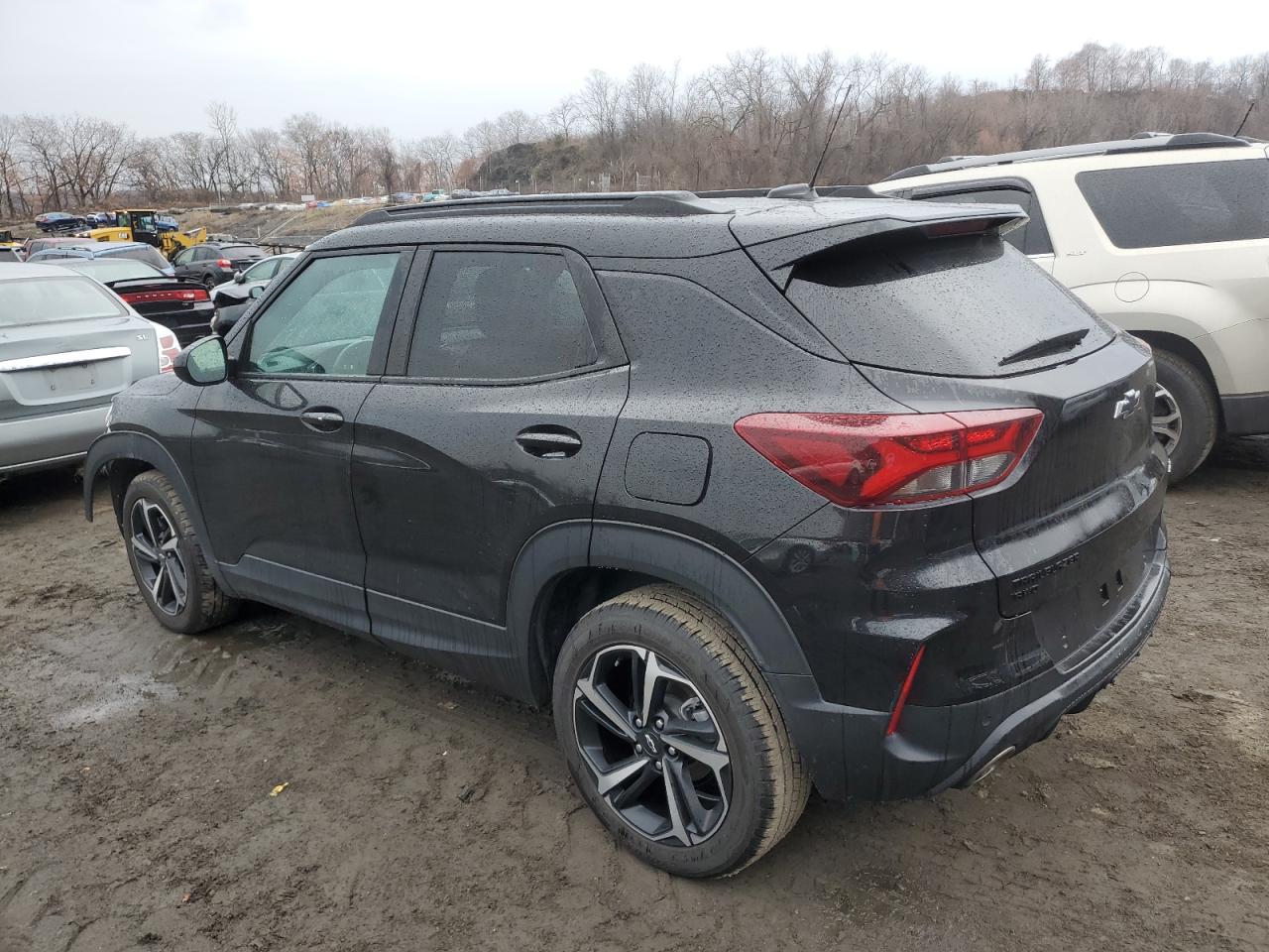 2022 Chevrolet TrailBlazer - Image 2