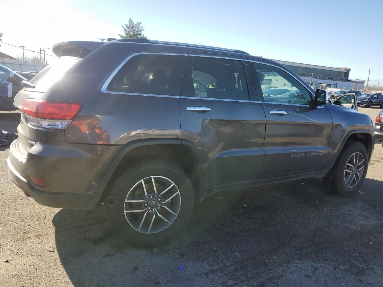 2019 Jeep Grand Cherokee - Image 3