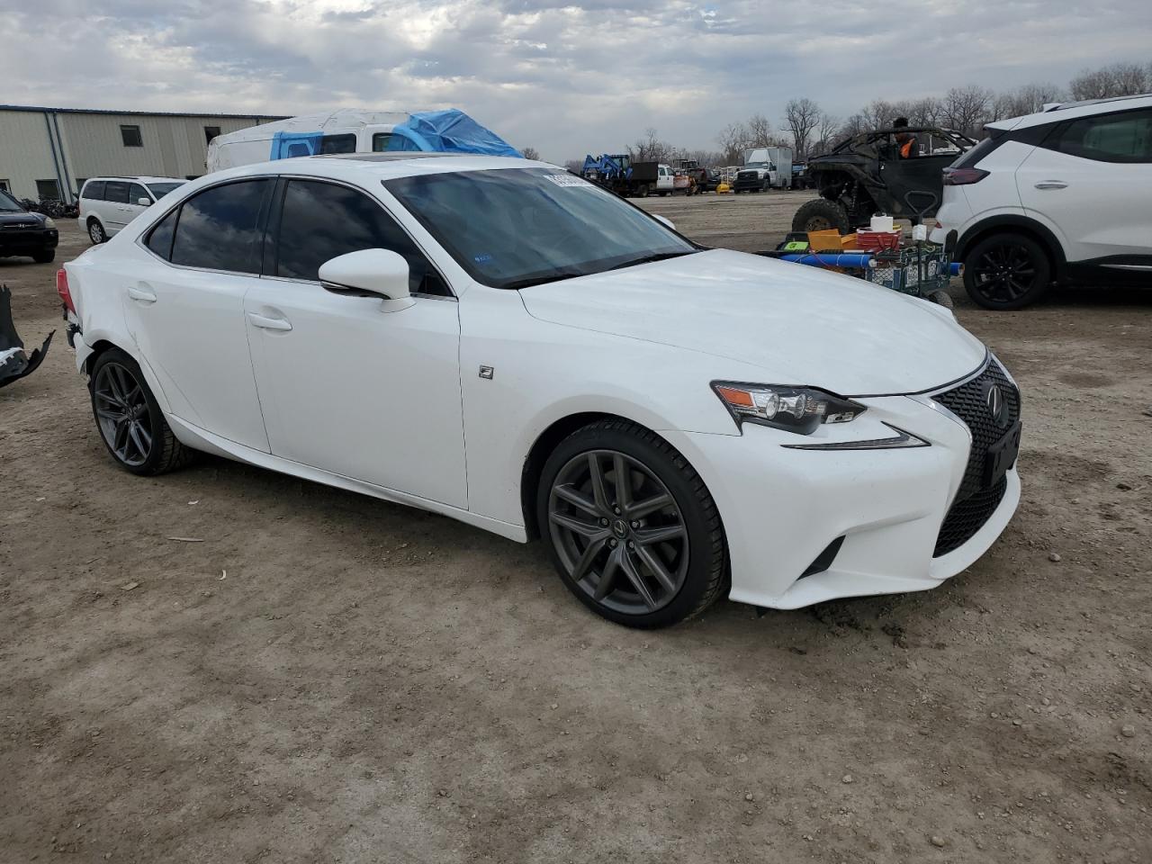 2016 Lexus IS - Image 4