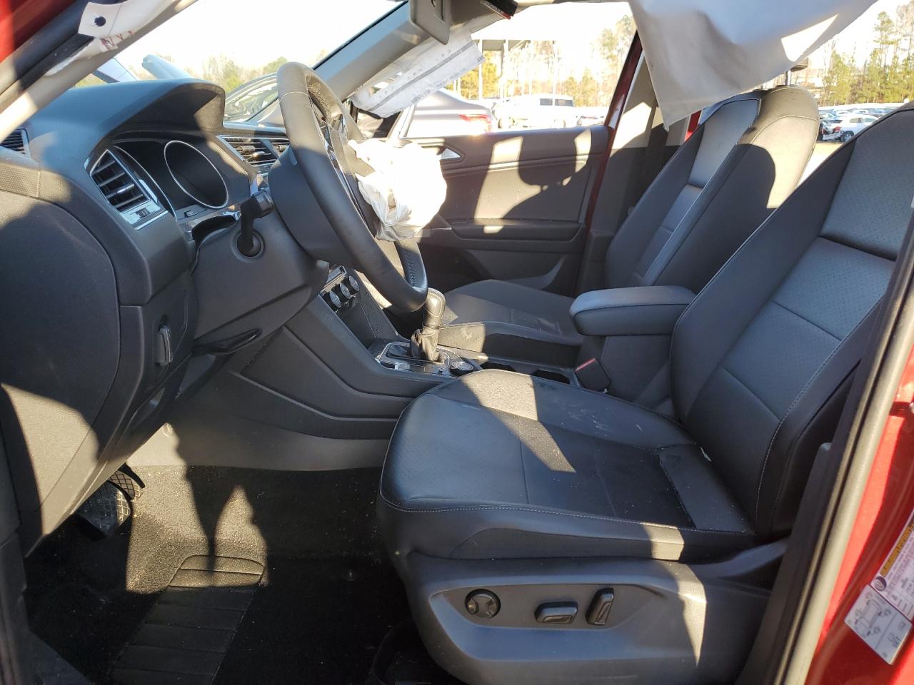 2020 Volkswagen Tiguan - Image 7