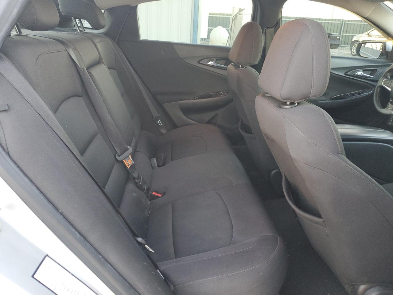 2017 Chevrolet Malibu - Image 10