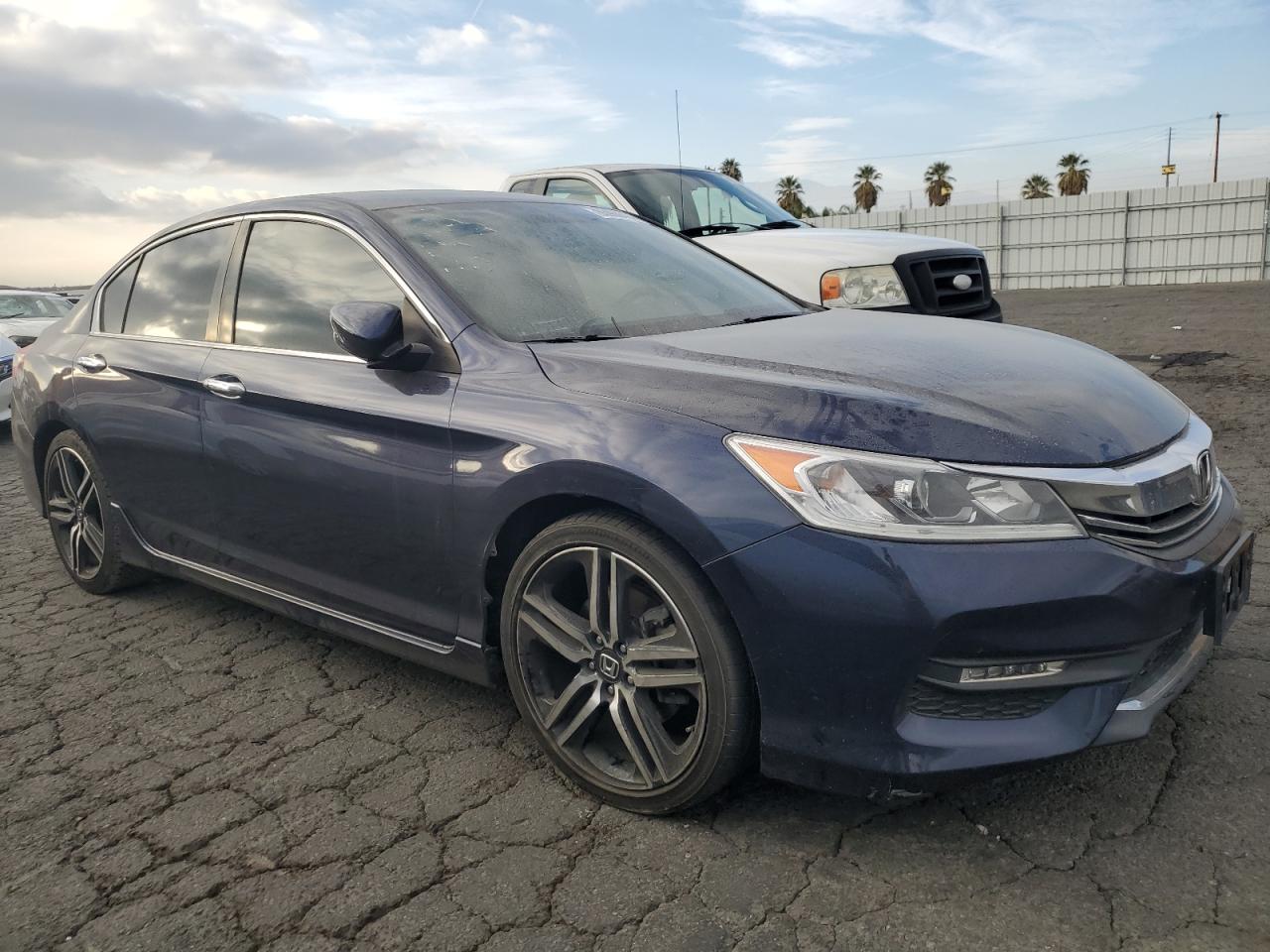 VIN 1HGCR2F59GA082169 2016 HONDA ACCORD no.4