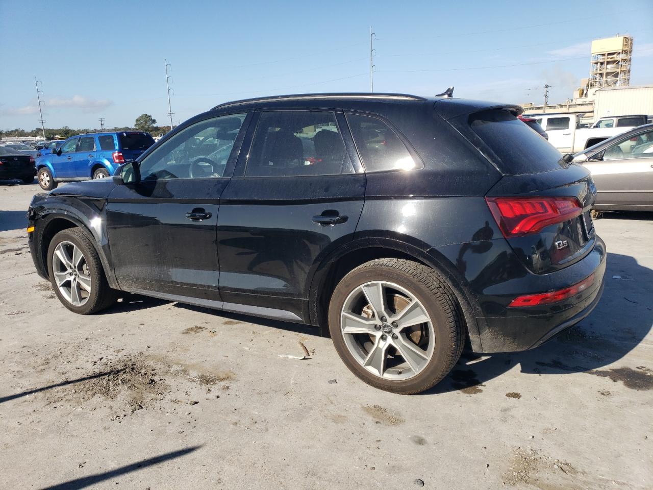 VIN WA1CNAFY4K2061242 2019 AUDI Q5 no.2