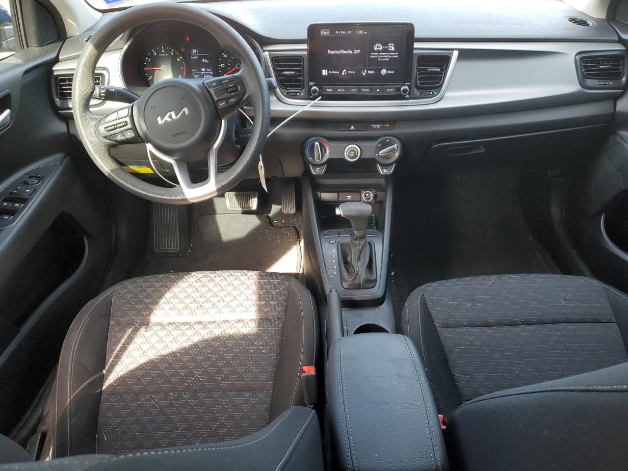 2023 Kia Rio - Image 8