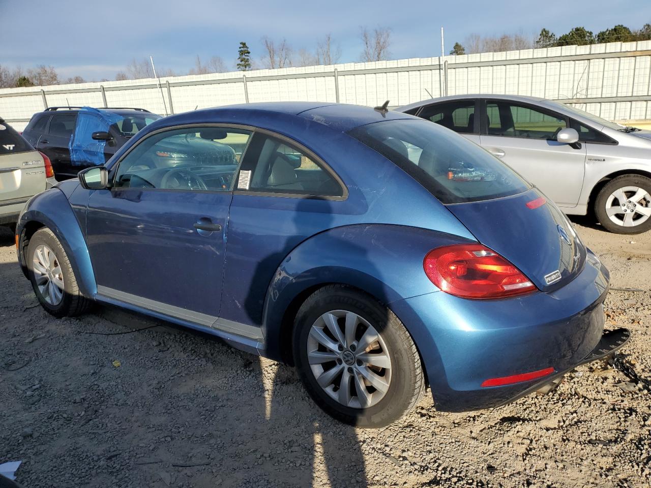 2016 Volkswagen Beetle - Image 2