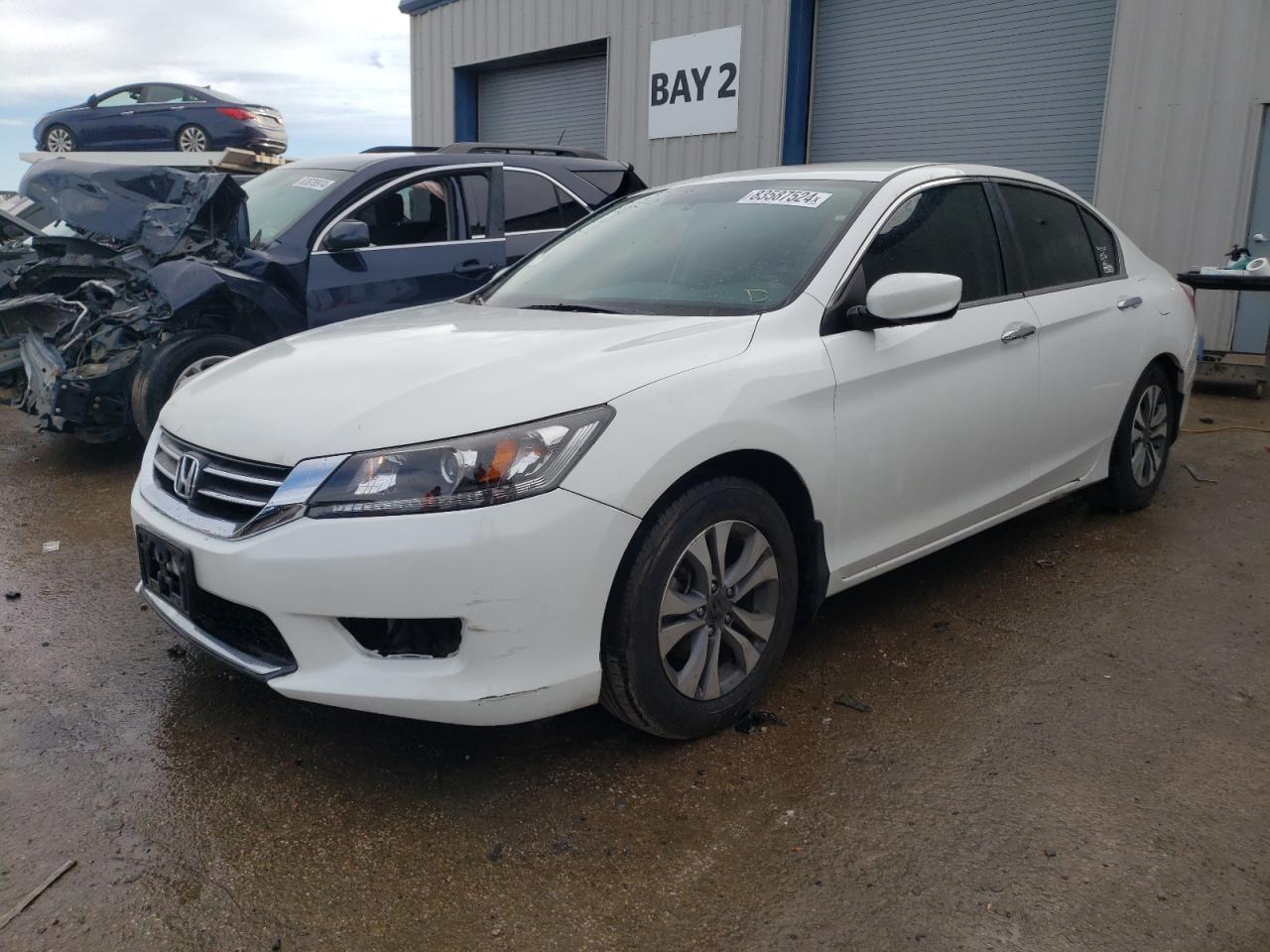 VIN 1HGCR2F35FA261323 2015 HONDA ACCORD no.1