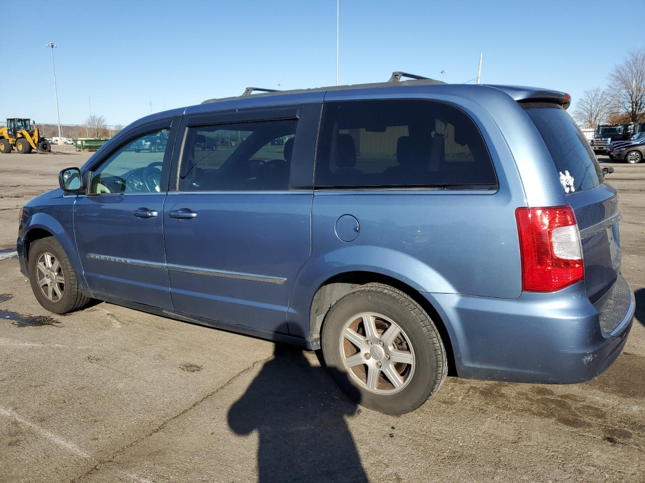 2012 Chrysler Town & Country - Image 2