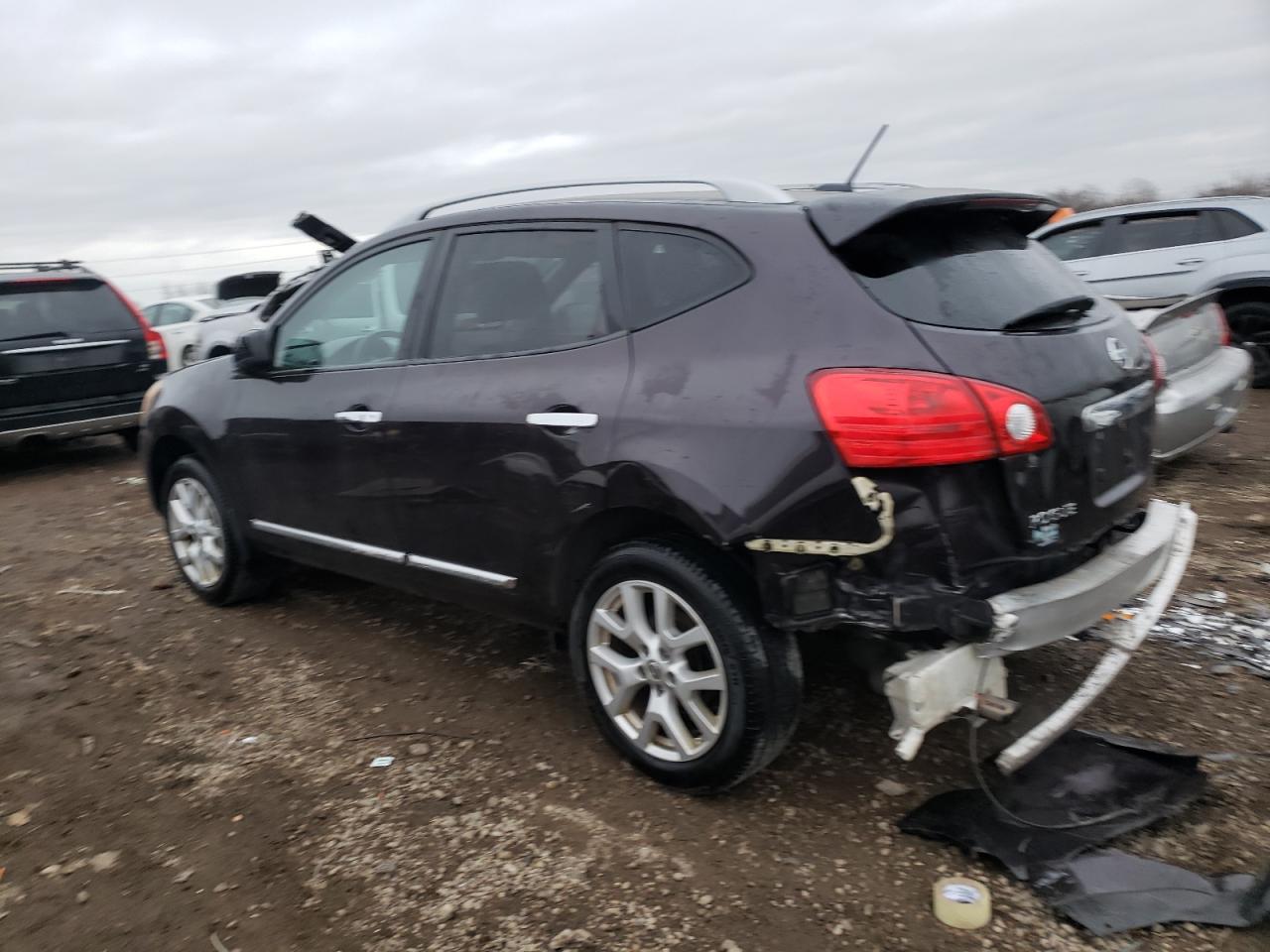 2013 Nissan Rogue - Image 2