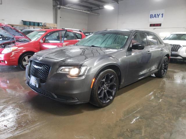  CHRYSLER 300 2019 Серый