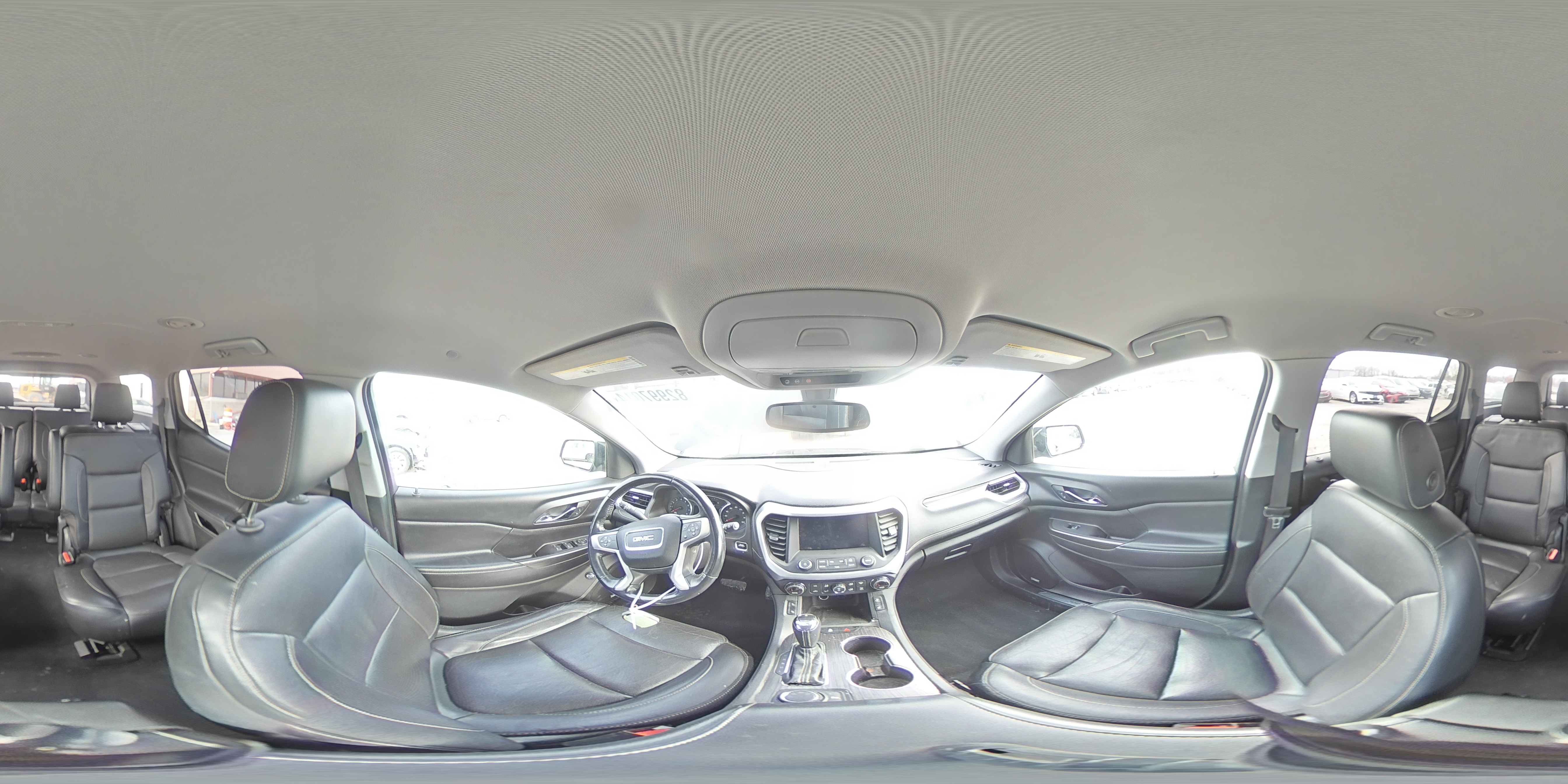 2018 GMC Acadia - Image 13