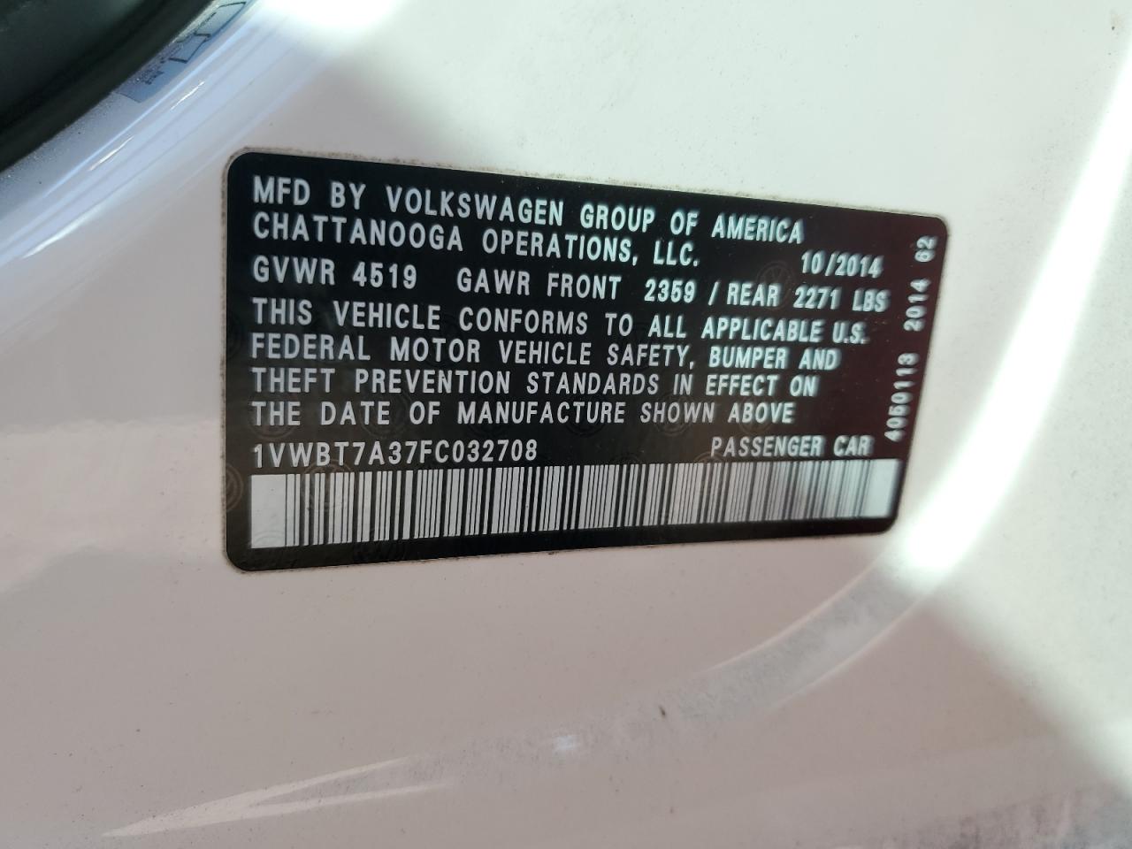 2015 Volkswagen Passat - Image 12