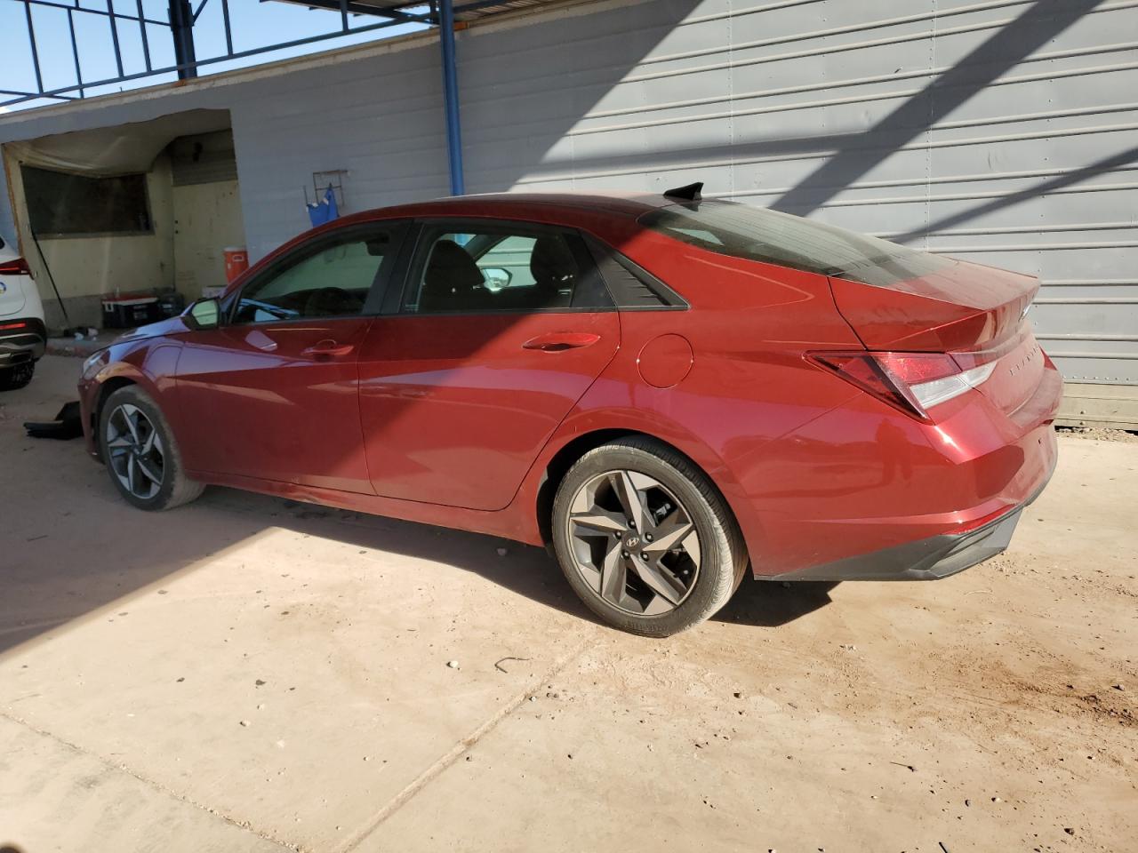 2023 Hyundai Elantra - Image 2