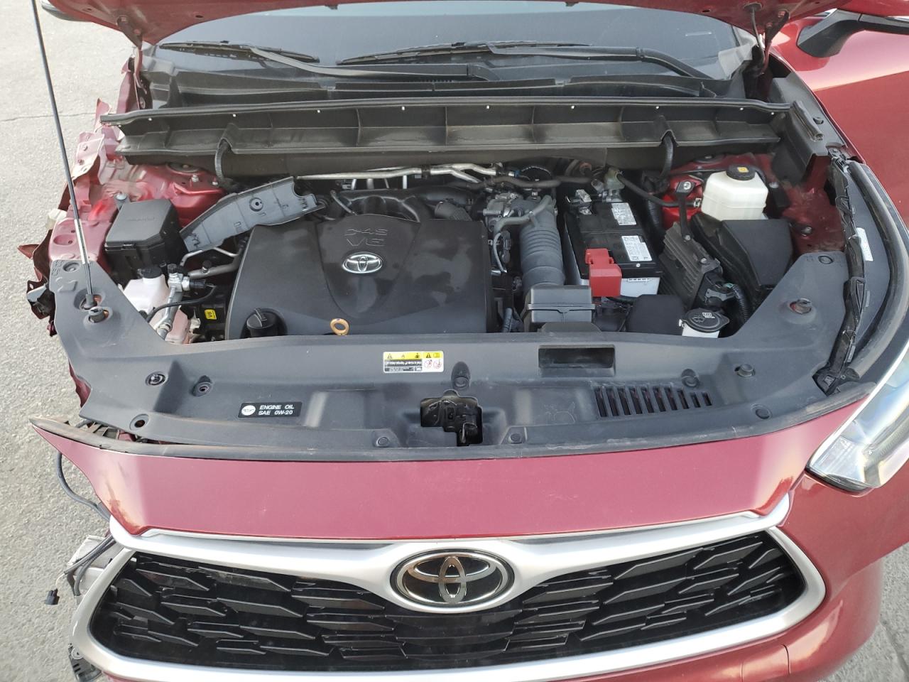 2022 Toyota Highlander - Image 11