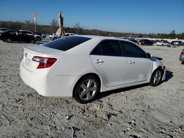  TOYOTA CAMRY 2013 Biały