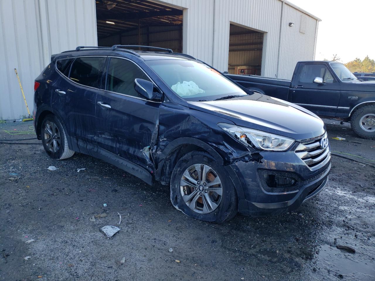 2015 Hyundai Santa Fe - Image 4