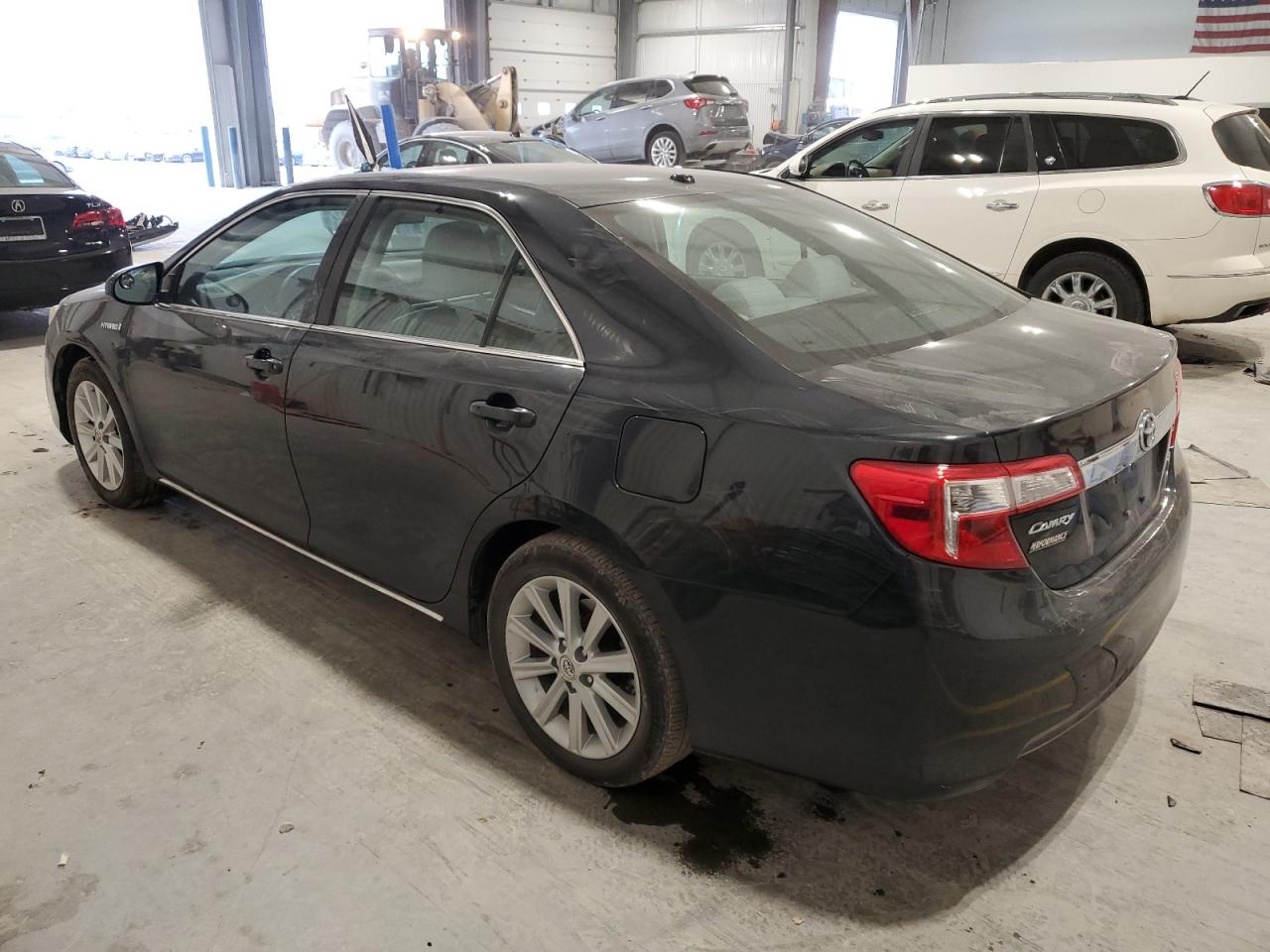 2013 Toyota Camry - Image 2