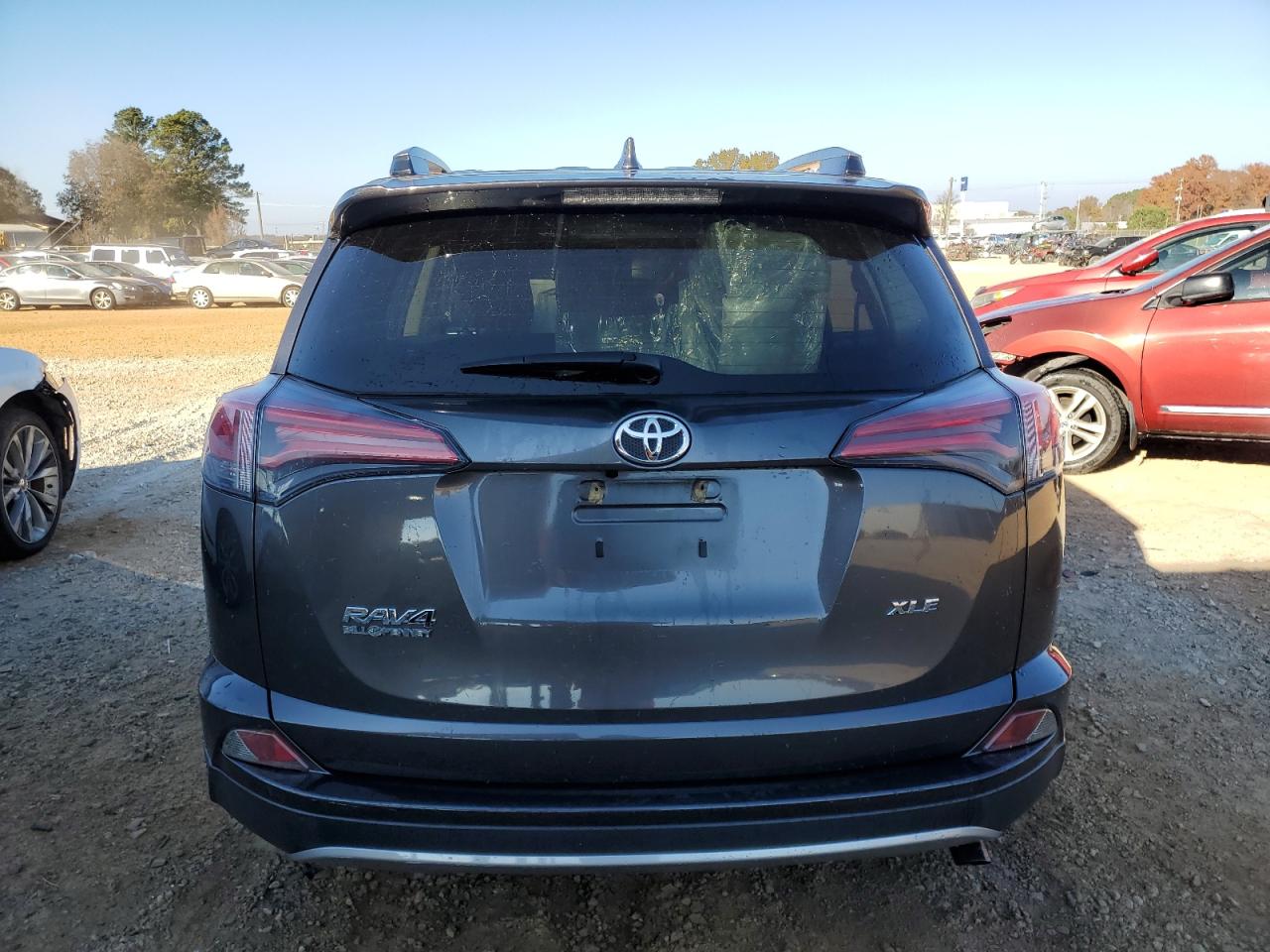 VIN JTMWFREV6HJ714268 2017 TOYOTA RAV4 no.6