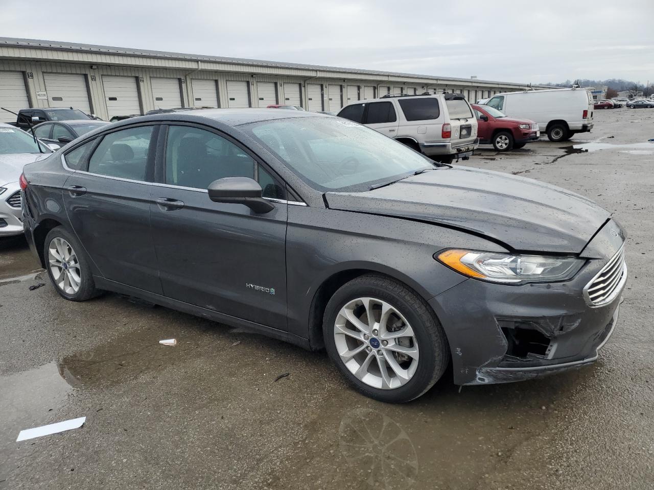 VIN 3FA6P0LU4KR110496 2019 FORD FUSION no.4