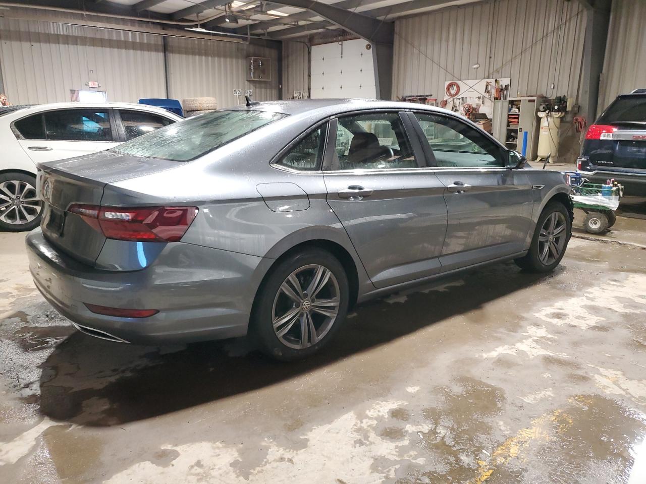 2021 Volkswagen Jetta - Image 3