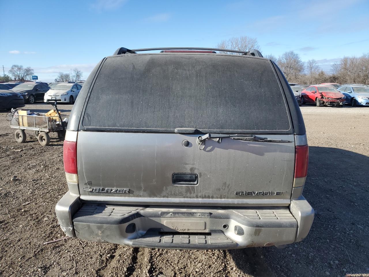 2000 Chevrolet Blazer VIN: 1GNDT13W6Y2206610 Lot: 83566074